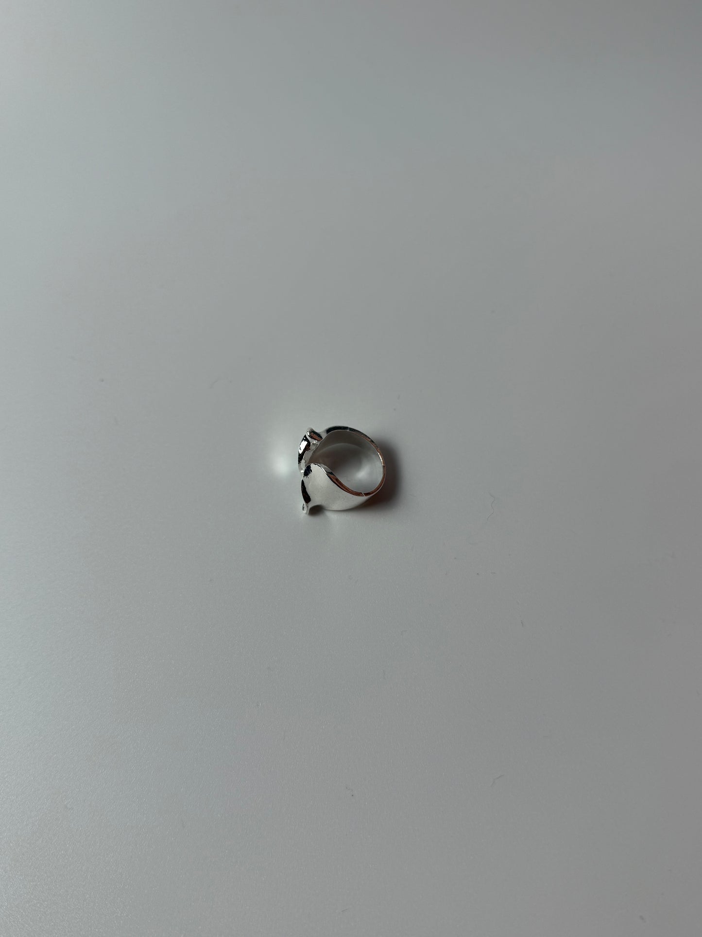 TEUM Ring