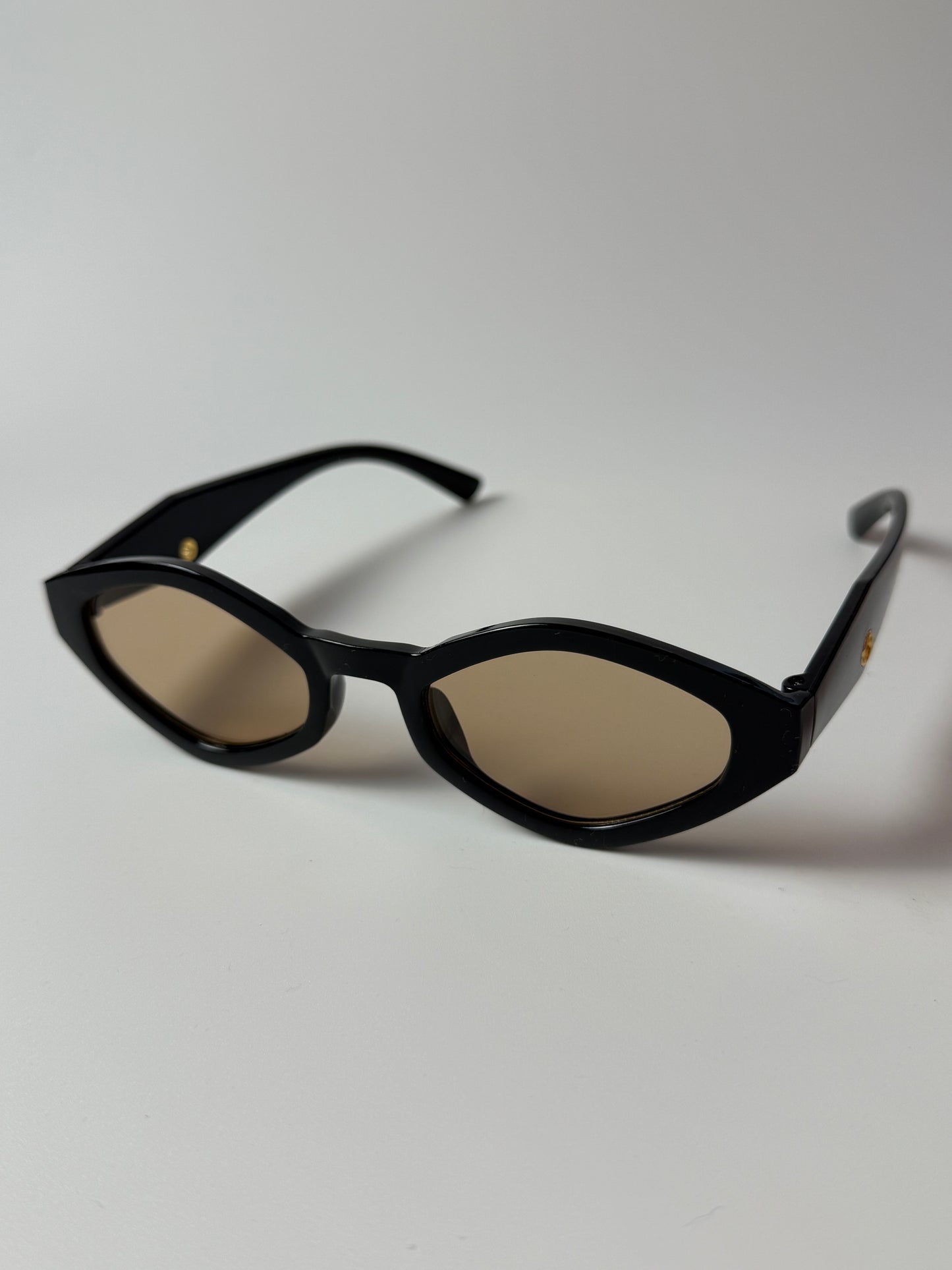 SEOUL ANGLE Sunglasses