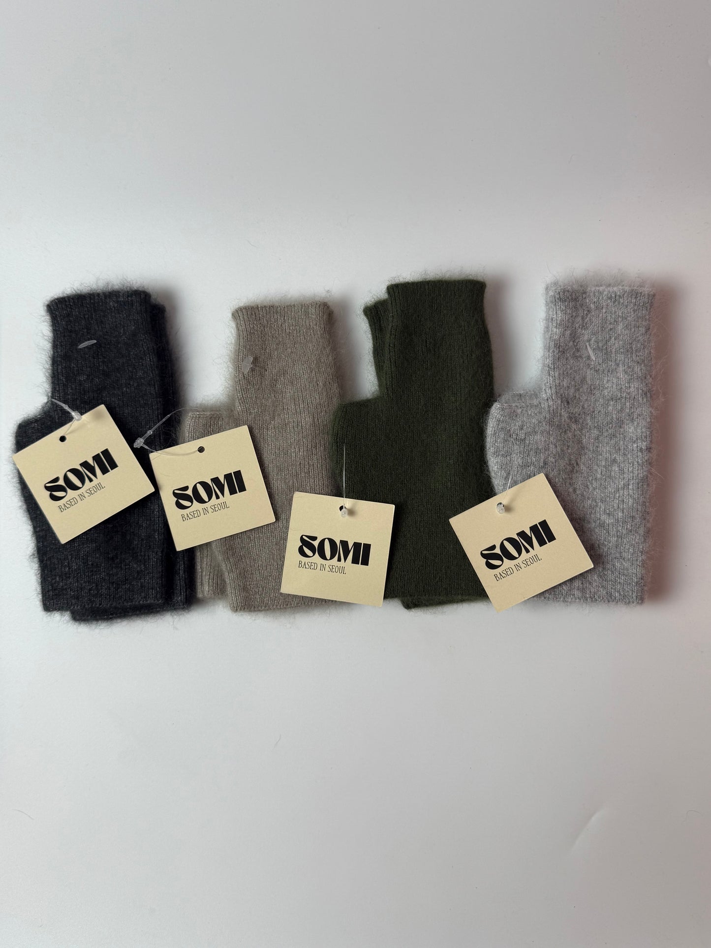 ONGI Cashmere Gloves