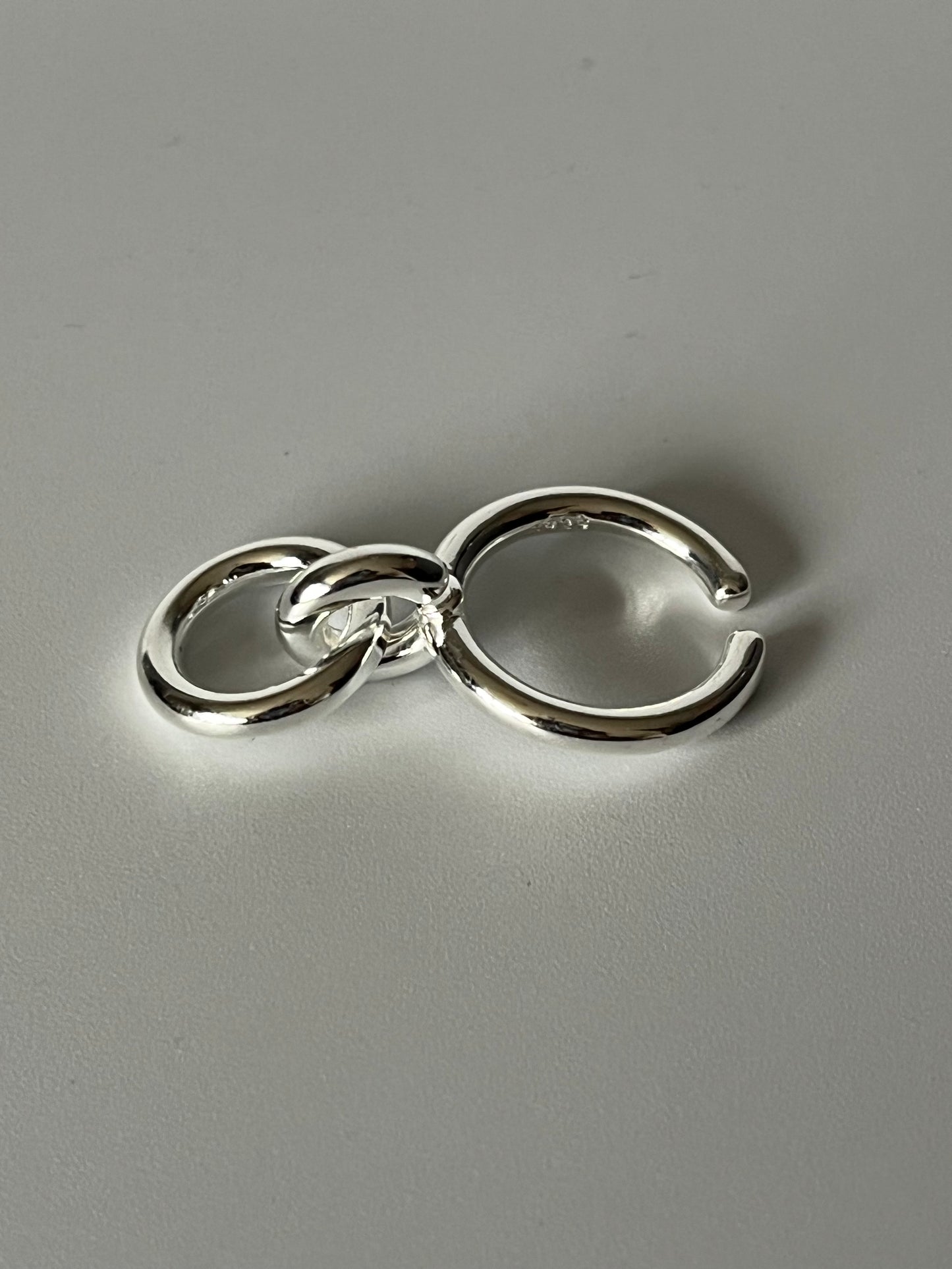 UJUNG Ring