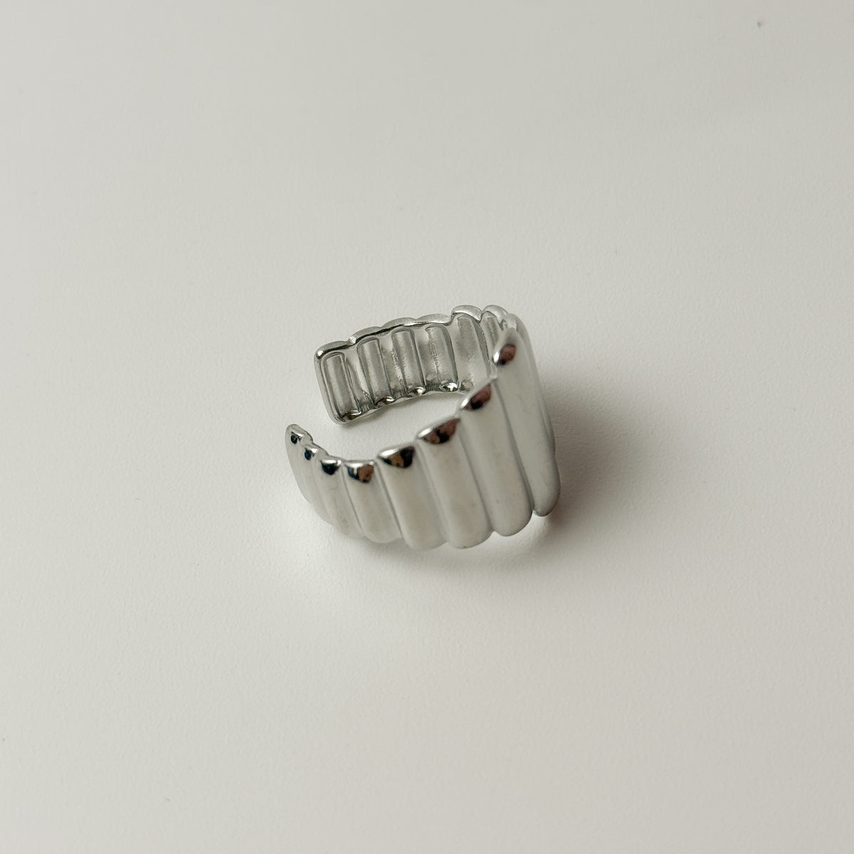 FIN Ring