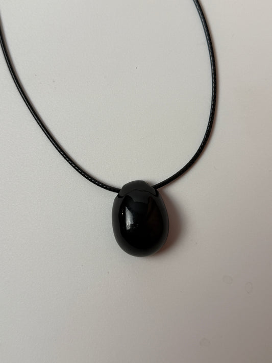PEBBLE Necklace