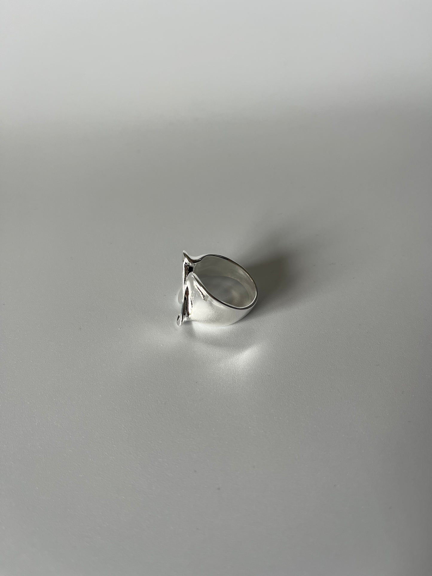 TEUM Ring