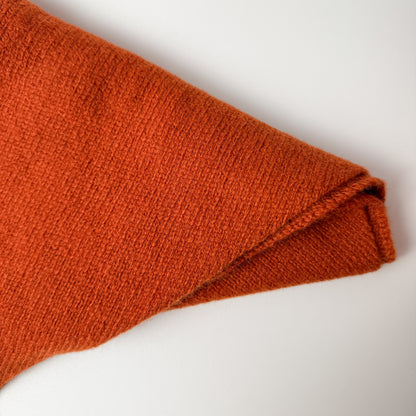 WOOL TRIANGLE Scarf
