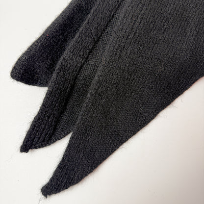WOOL TRIANGLE Scarf