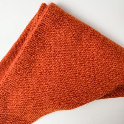 WOOL TRIANGLE Scarf