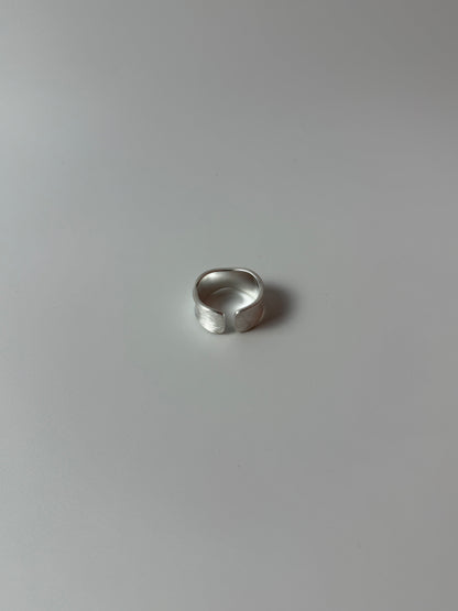 EUN Ring