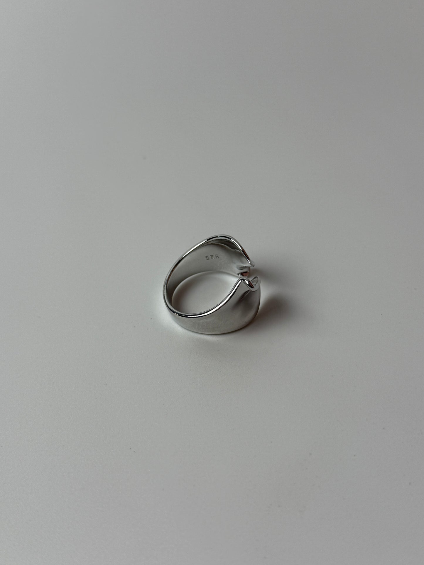 TEUM Ring