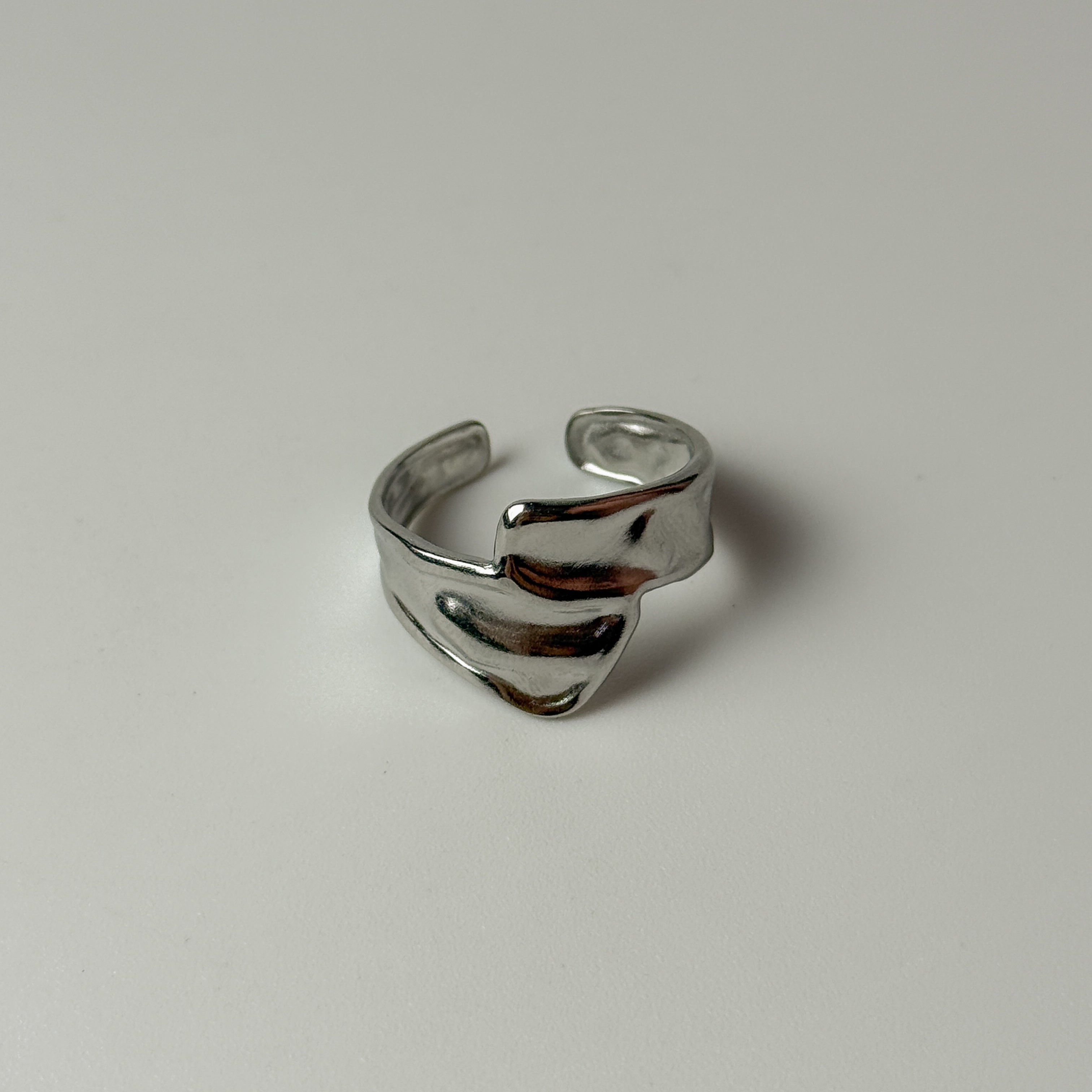 MELT Ring | Wide Band Sculptural Silver Ring | SOMI