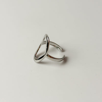 OVAL Ring