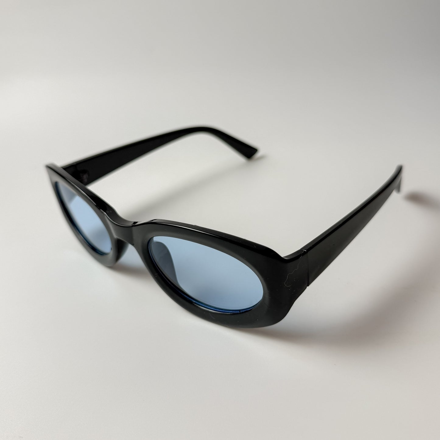 ELIO Sunglasses