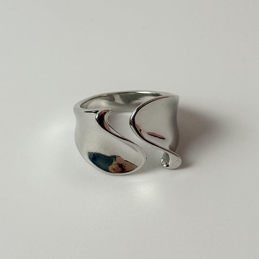 TEUM Ring