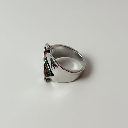 TEUM Ring