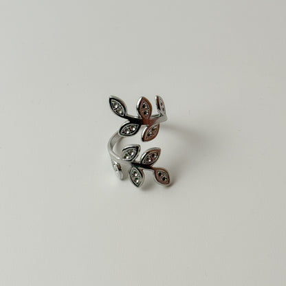 VINE Ring