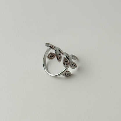 VINE Ring