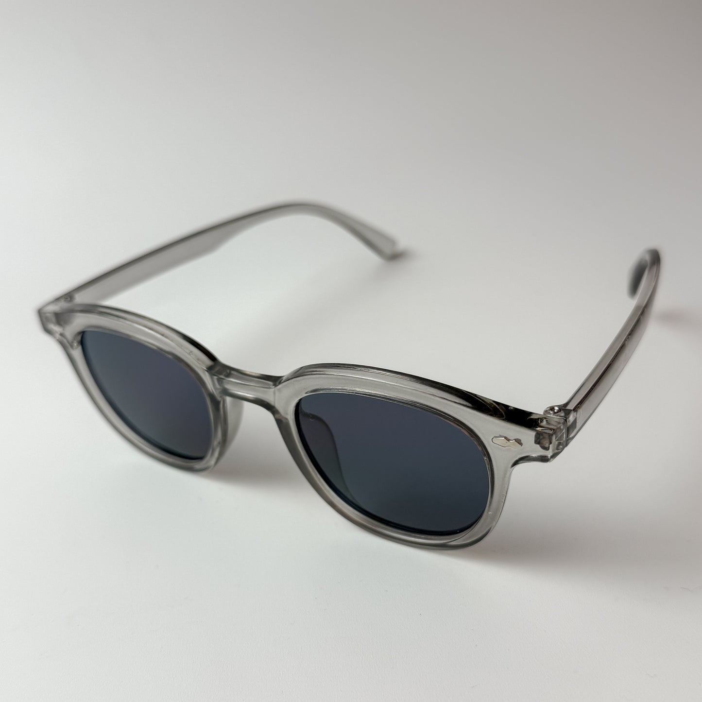 MONO Sunglasses