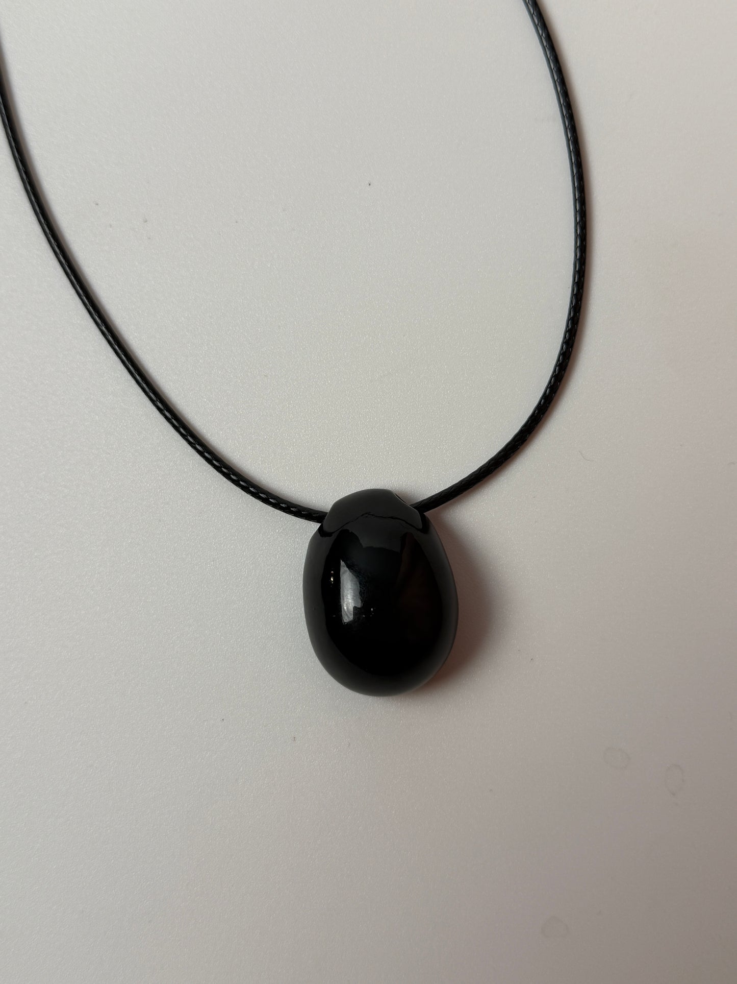 PEBBLE Necklace
