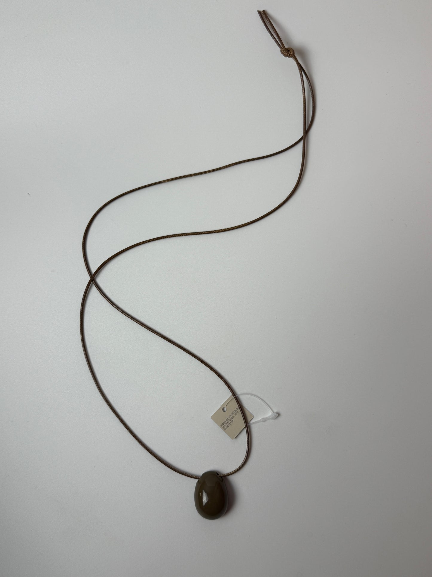 PEBBLE Necklace