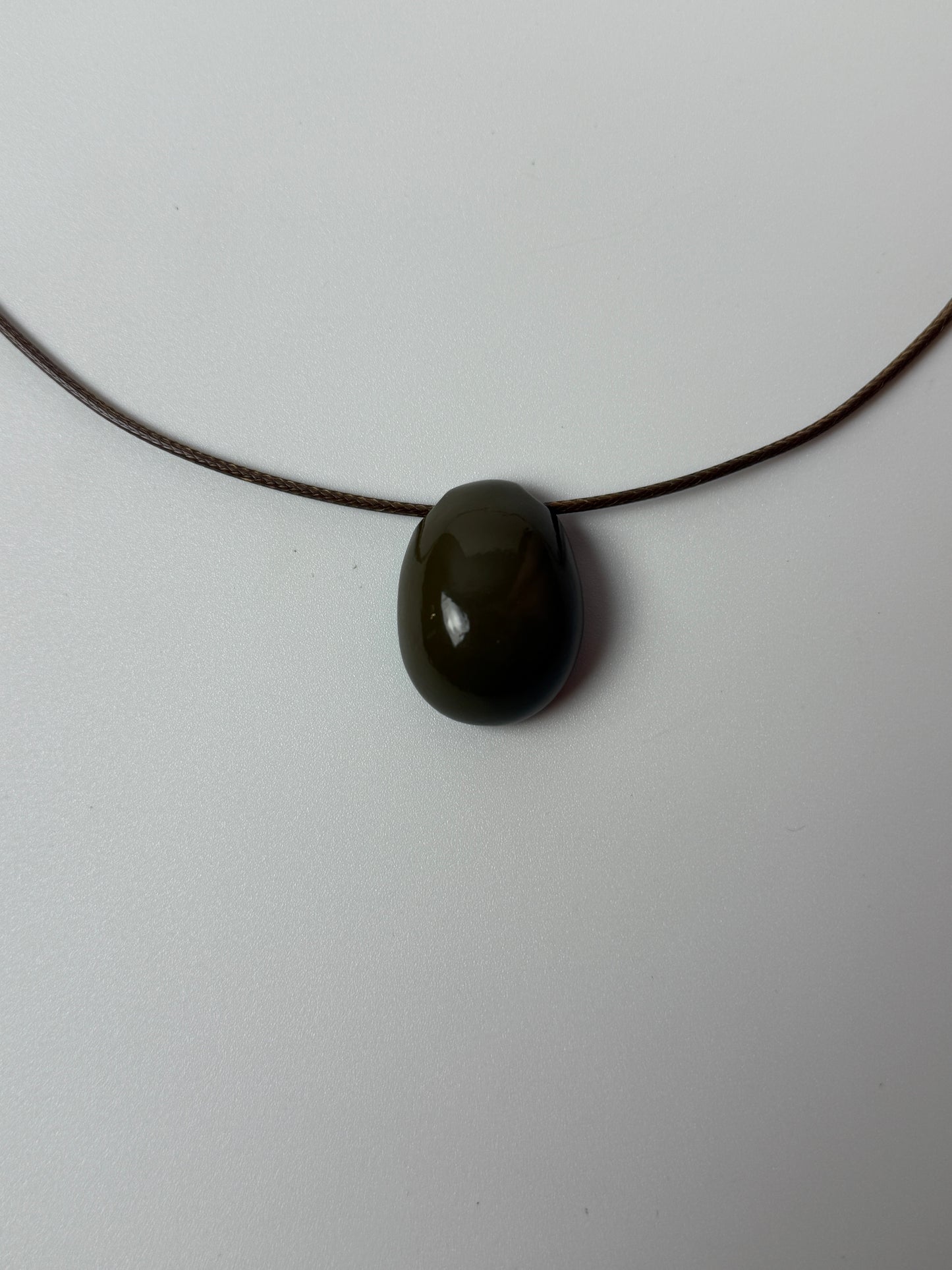 PEBBLE Necklace