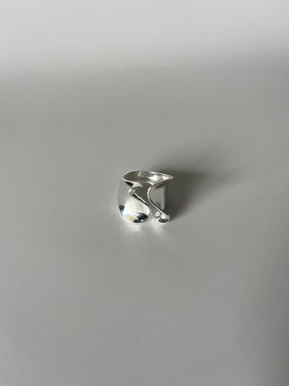 TEUM Ring