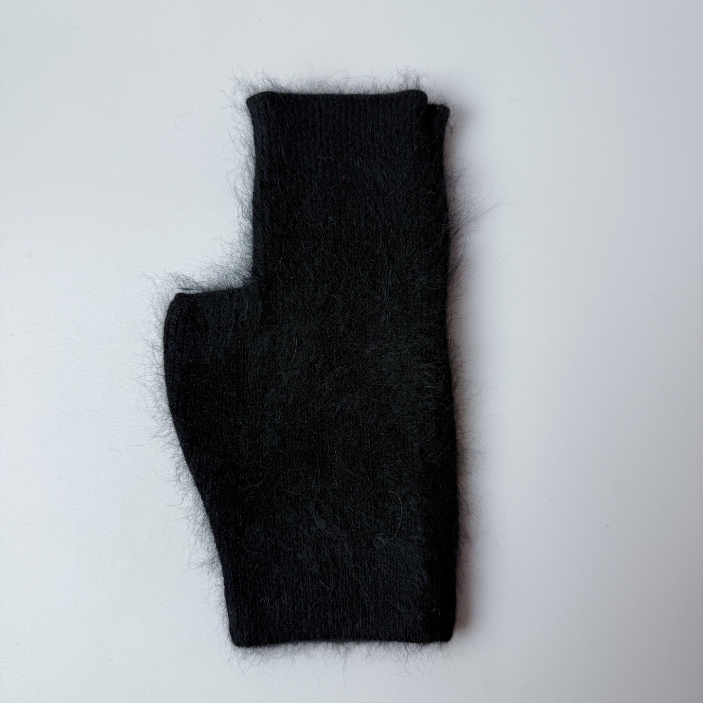 ONGI Cashmere Gloves