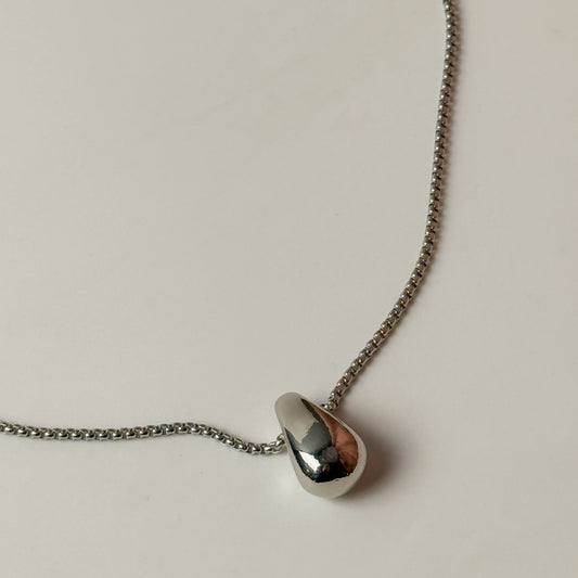 Dora Necklace