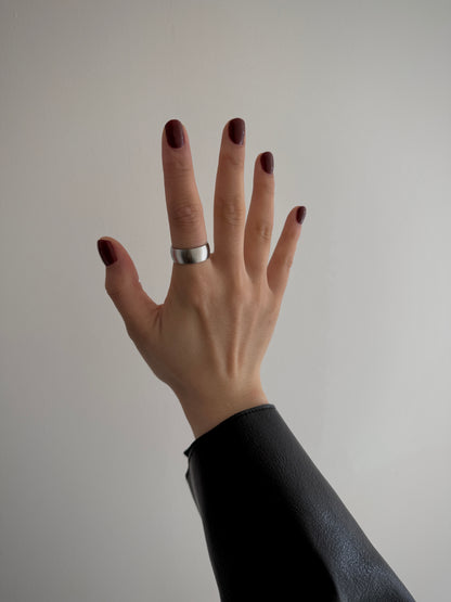 EIRO Band Ring